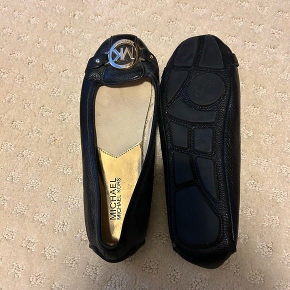Michael Kors flats work a couple of times - Picture 2 of 2